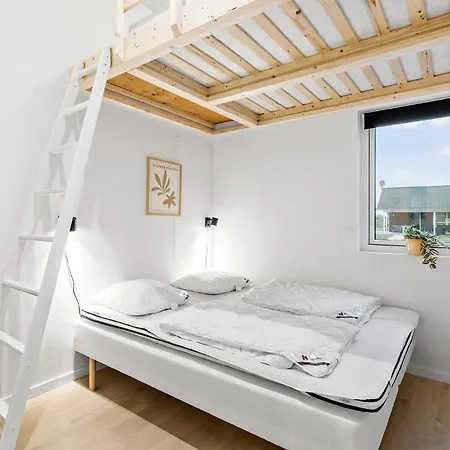 Beach Front Home In Hadsund With Sauna Ferienhaus Hadsund